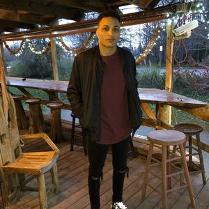 Meet your Posher, Bryce